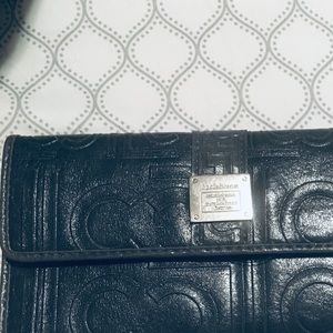 Liz Claiborne Signature blue/grey wallet.